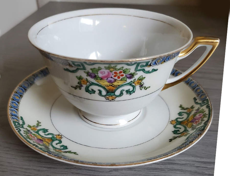 MEI1173 Footed Cup & Saucer Set by Meito-1