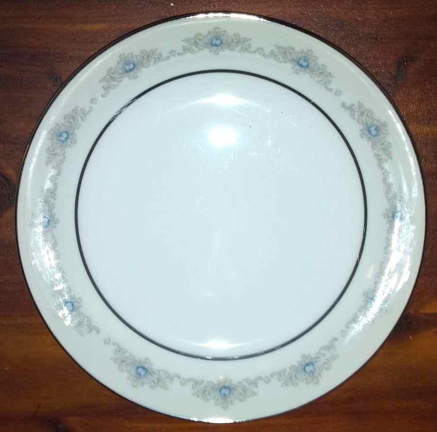 Romance Dinner Plate by Mikasa-1