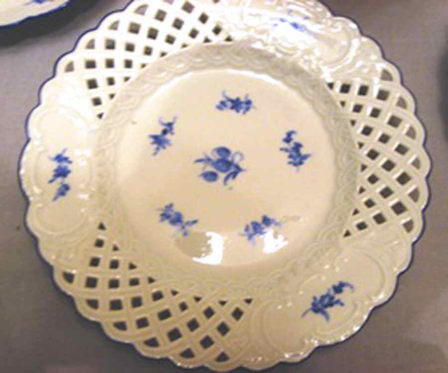 MSS193 Dinner Plate by Meissen (Germany)-1