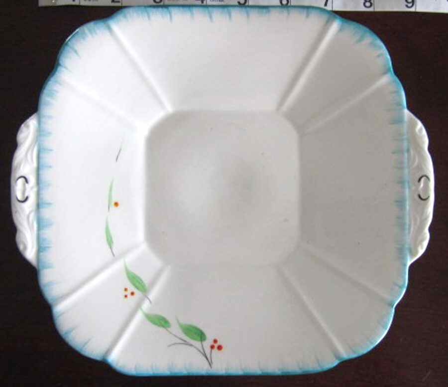 MEL29 Handled Cake Plate by Melba-1