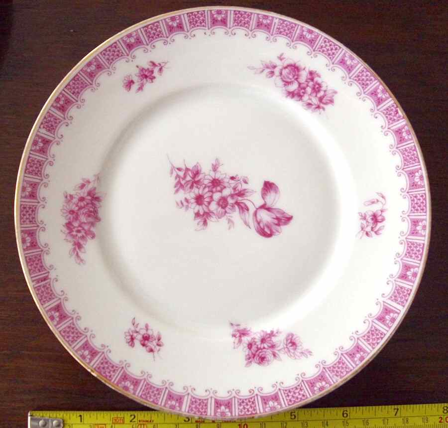 MUE158 Salad Plate by Paul Muller-1