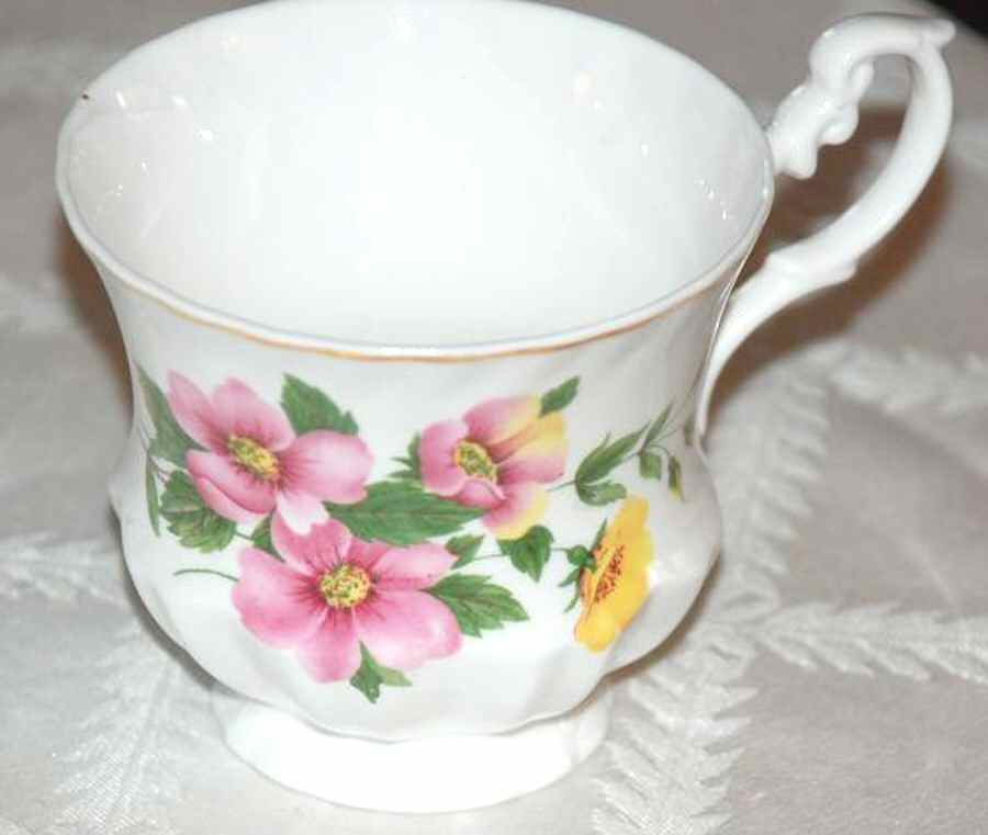 MYF9 Footed Cup by Mayfair (England)-1
