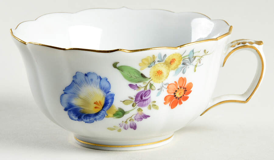 MSS197 Flat Cup by Meissen (Germany)-1