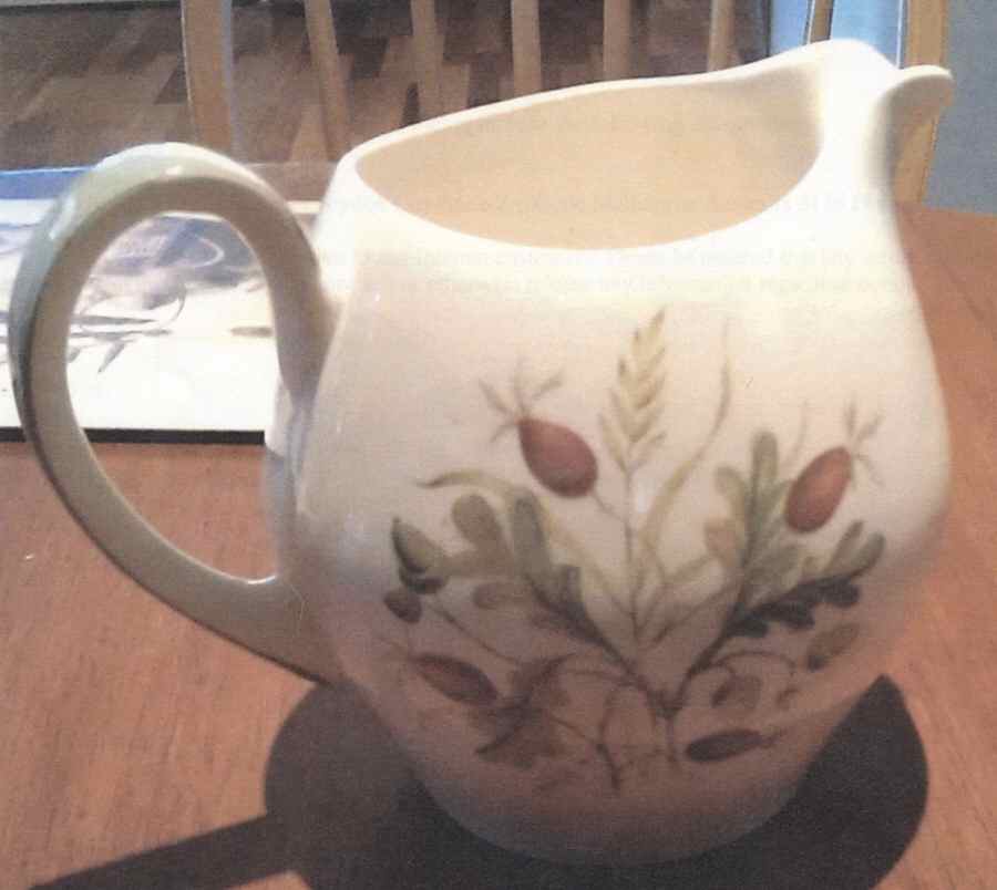 MEA372 Creamer by Alfred Meakin-1