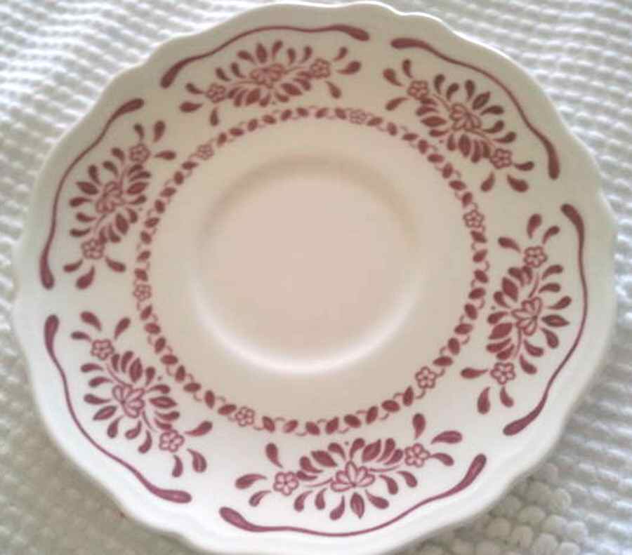Burgund Saucer by J & G Meakin-1