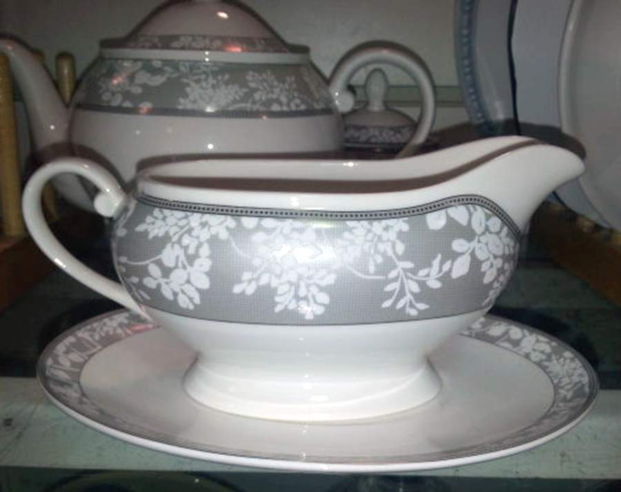 Something Borrowed Gravy Boat & Underplate by Mikasa-1