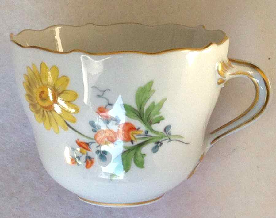 389143 Flat Cup by Meissen (Germany)-1