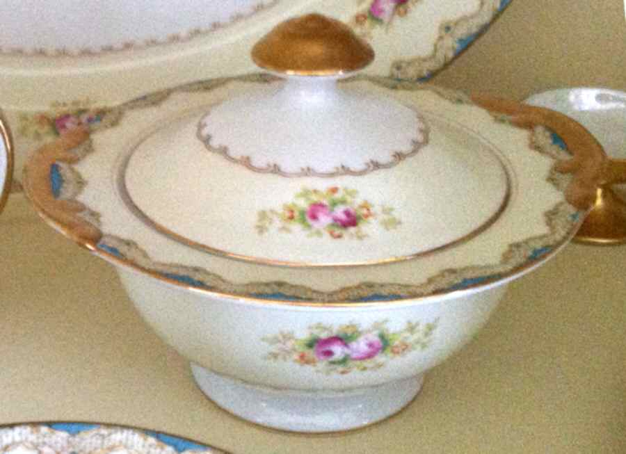 MEI1180 Sugar Bowl & Lid by Meito-1
