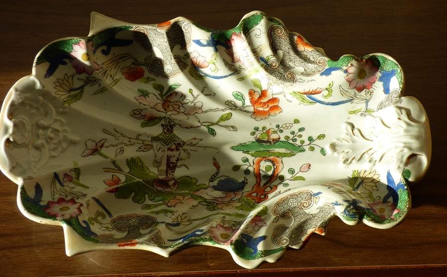 C2840 Shell Shaped Dish by Mason's-1