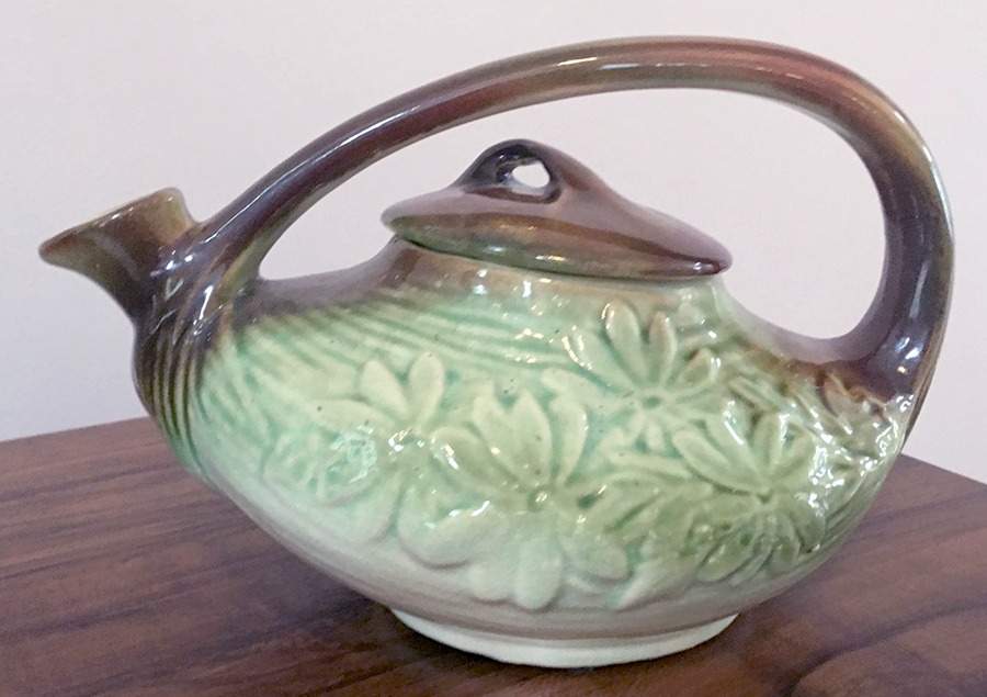 Daisy Green Teapot & Lid by Nelson McCoy-1