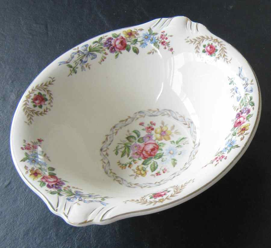 MEK326 9" Round Vegetable Bowl by J & G Meakin-1