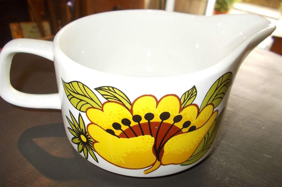Bermuda Creamer by J & G Meakin-1