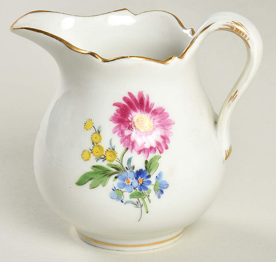 060110 Mini Creamer by Meissen (Germany)-1