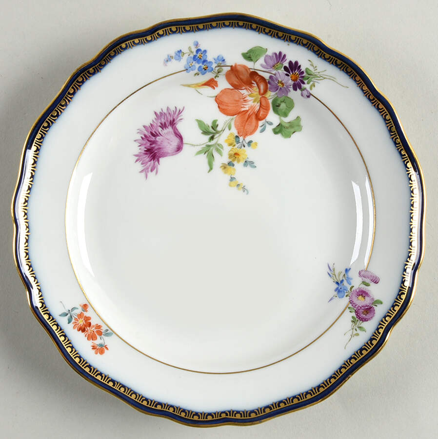 111120 Dessert/Pie Plate by Meissen (Germany)-1