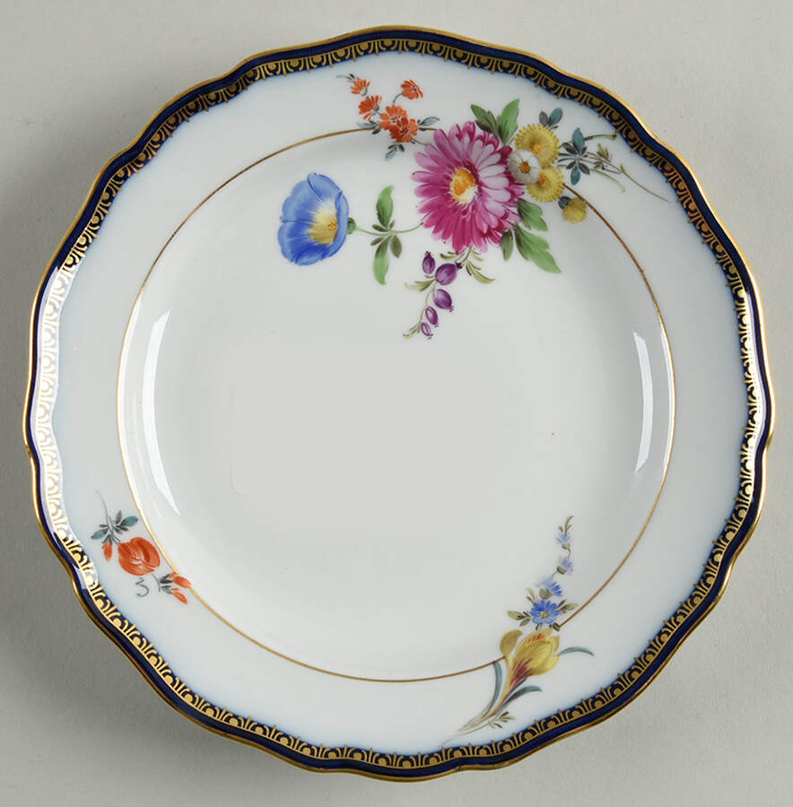 111120 Dessert/Pie Plate by Meissen (Germany)-1