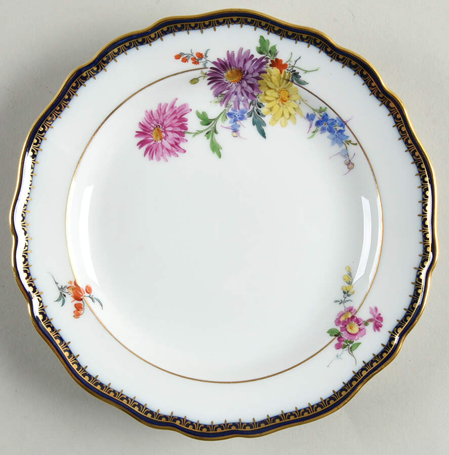 111120 Dessert/Pie Plate by Meissen (Germany)-1