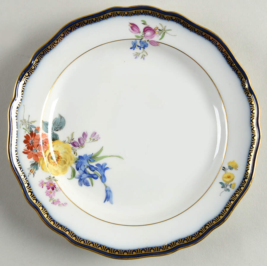 111120 Dessert/Pie Plate by Meissen (Germany)-1