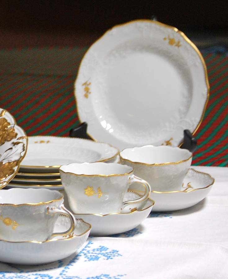 233823 Flat Cup & Saucer Set by Meissen (Germany)-1
