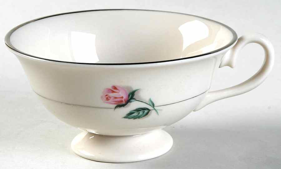 Rosebud Footed Cup by Magna-1