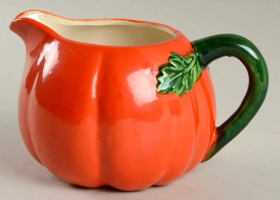 Tomato Creamer by Maruhon Ware (Japan)-1