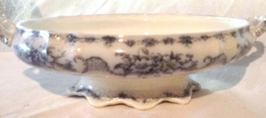 Mentone Blue Oval Vegetable No Lid by Alfred Meakin-1