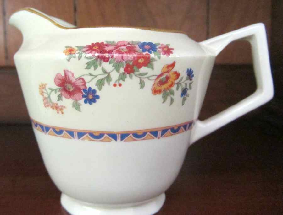 MAD249 Creamer by John Maddock & Sons-1