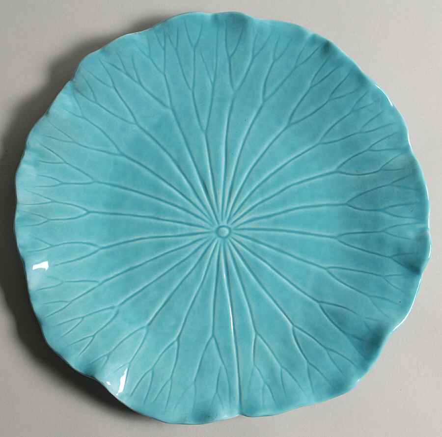 Lotus Aqua (First Series) Dinner Plate by Metlox - Poppytrail - Vernon-1