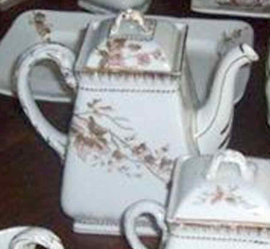 MAD252 Coffee Pot & Lid by John Maddock & Sons-1