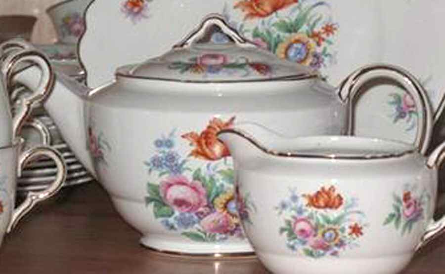 MAD253 Teapot & Lid by John Maddock & Sons-1