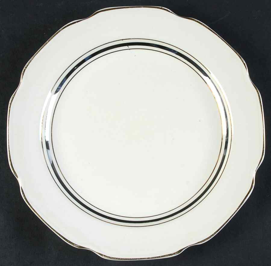 MTC130 Luncheon Plate by Mount Clemens-1
