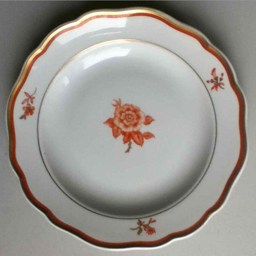3290-16 Dinner Plate by Meissen (Germany)-1