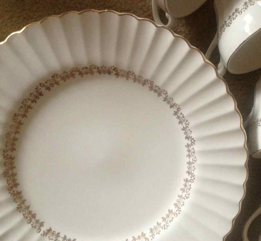 Coronation Dinner Plate by J & G Meakin-1