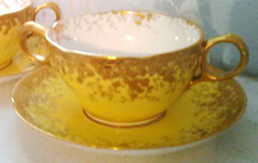 G8681 Flat Cream Soup Bowl & Saucer Set by Tiffany-1