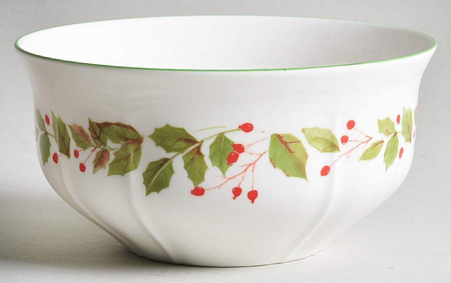 Holiday Berries Soup/Cereal Bowl by Mikasa-1
