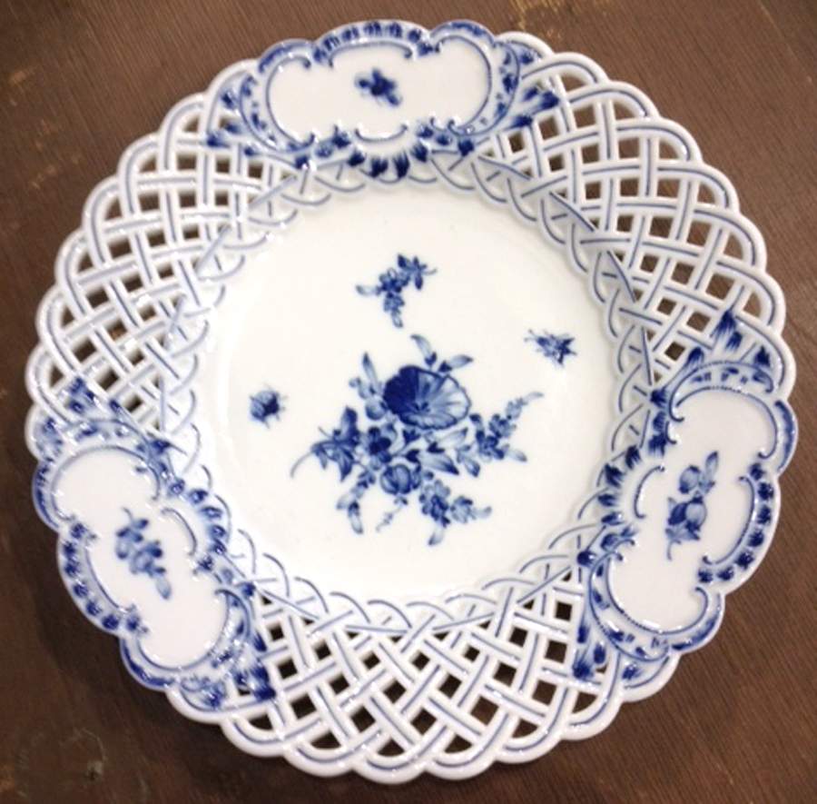 MSS212 Dinner Plate by Meissen (Germany)-1