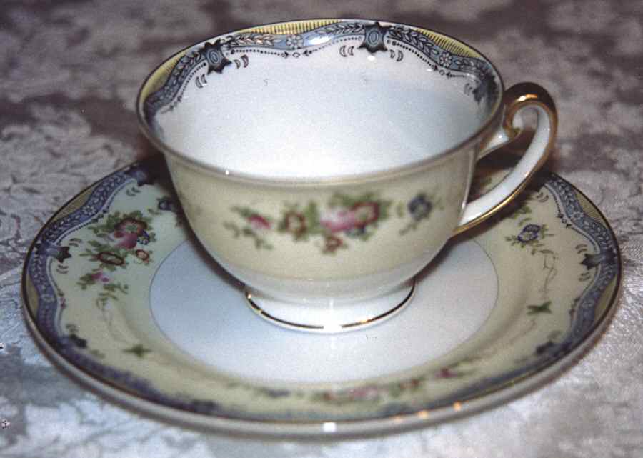 MEI735 Footed Cup & Saucer Set by Meito-1