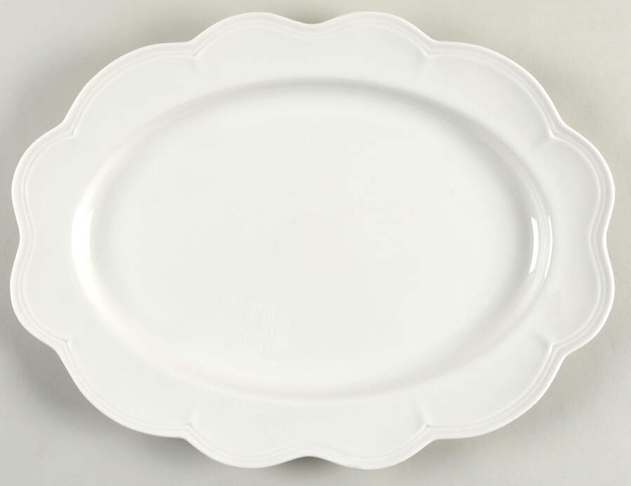 Belle Mead White 16" Oval Serving Platter by Martha Stewart-1