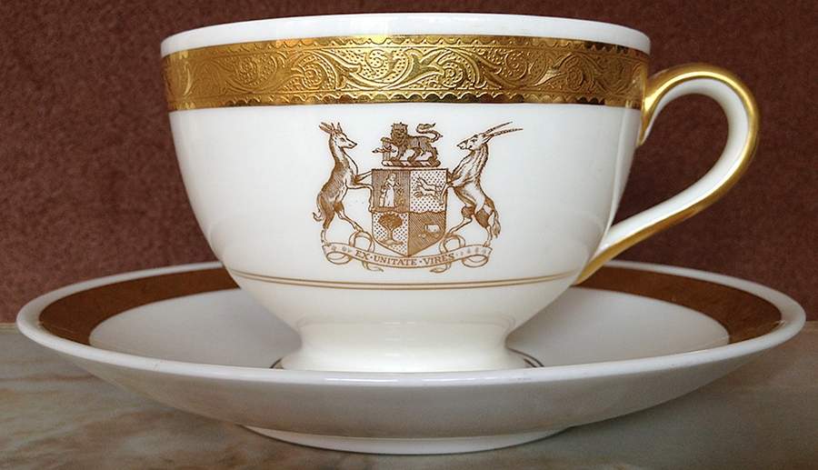 H5014 Footed Cup & Saucer Set by Minton-1