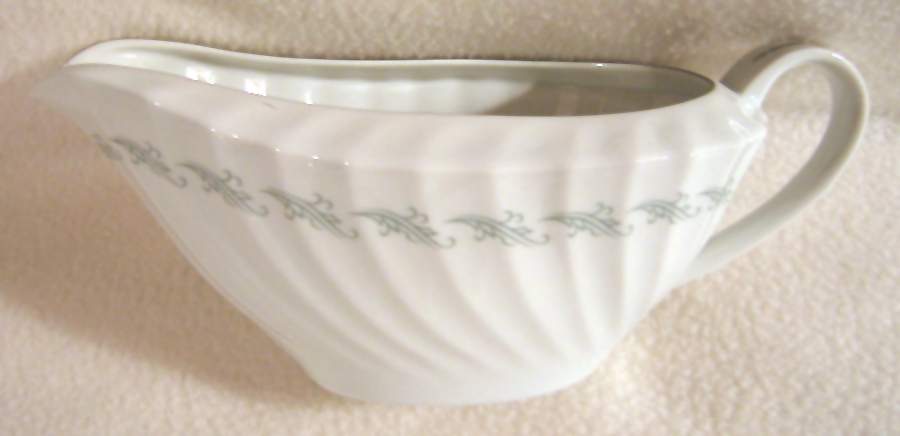 Gainford Gravy Boat by M Japan-1