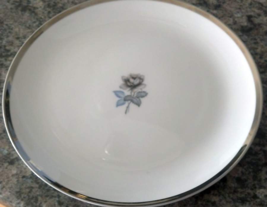 Twilightrose Dinner Plate by M Japan-1