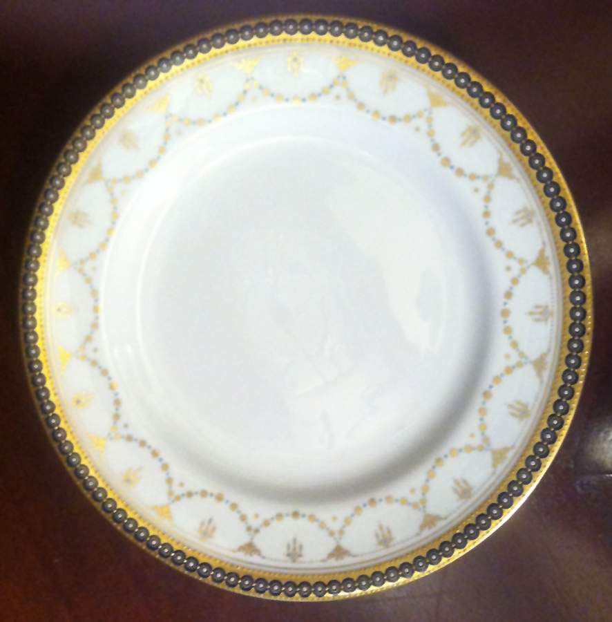 R3326 Dinner Plate by Spode-1