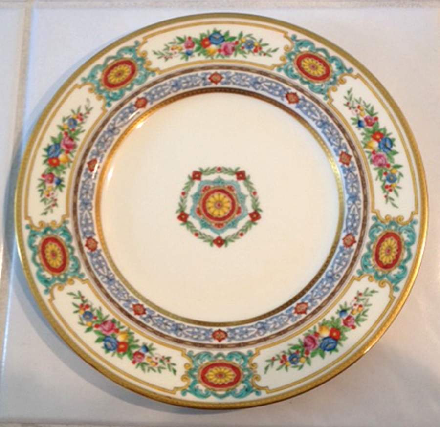 Pa1945 Dinner Plate by Minton-1