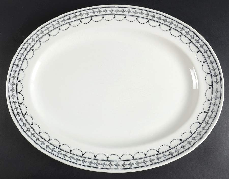 Fontainebleau Black 17" Oval Serving Platter by Minton-1