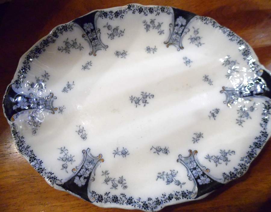 Diana Blue 11" Oval Serving Platter by J & G Meakin-1
