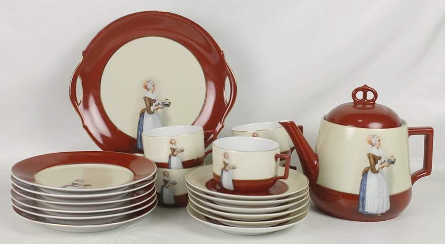 MOS48 Handled Cake Plate by Moschendorf-1