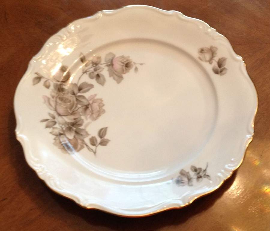 MEM17 Dinner Plate by Meissmen-1