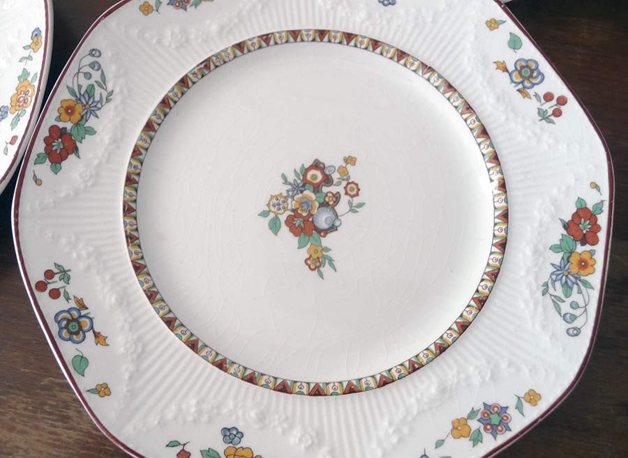 MEK411 Dinner Plate by J & G Meakin-1