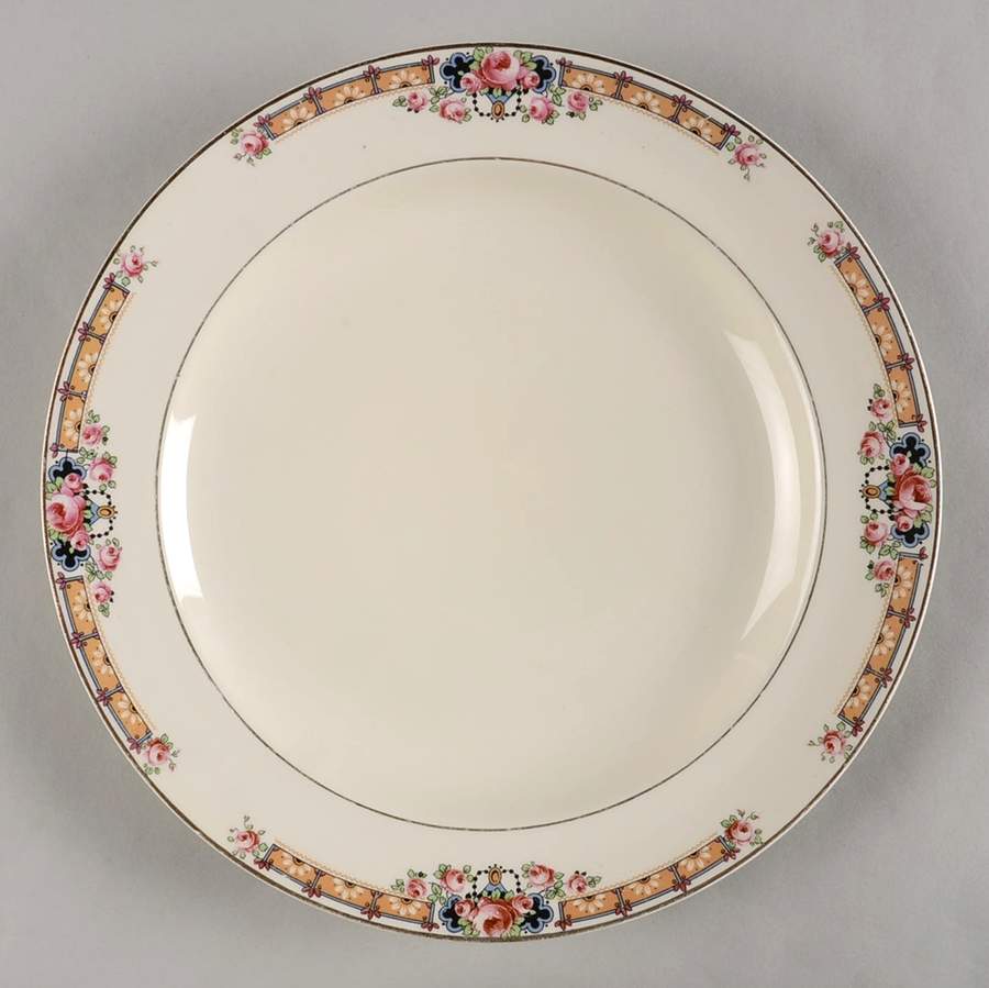 MTC136 Luncheon Plate by Mount Clemens-1