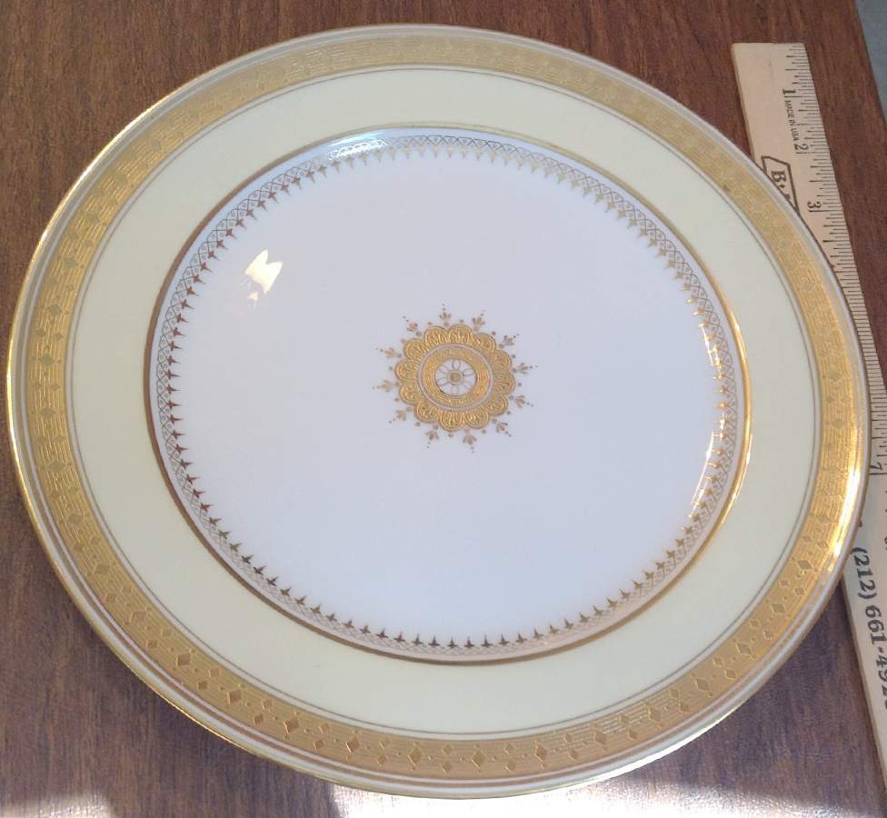 G7419 Dinner Plate by Tiffany-1