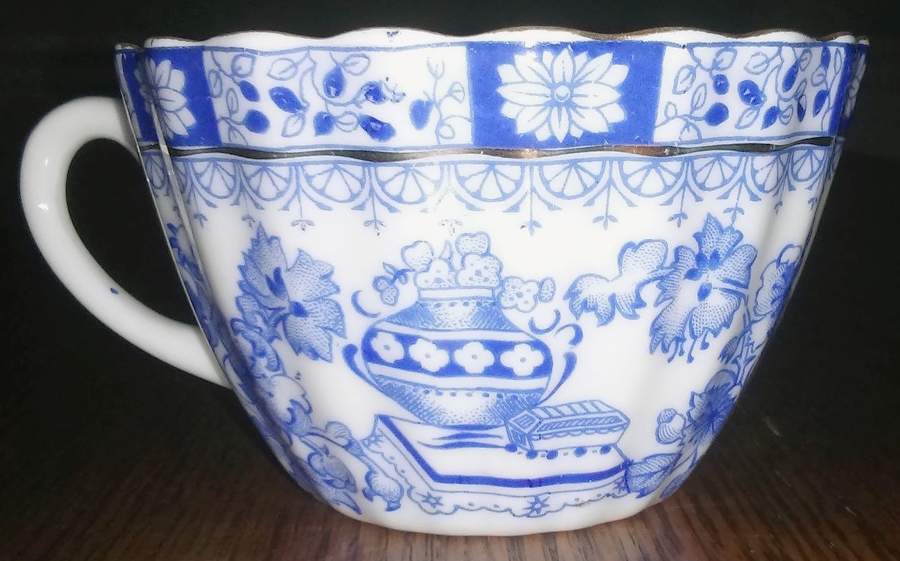 MUE174 Flat Cup by Paul Muller-1